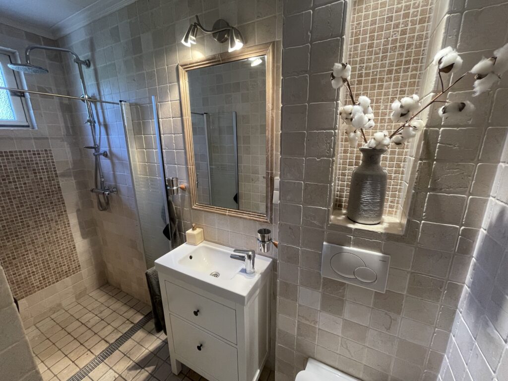 Vakantiehuis De Zeerob Lauwersoog Badkamer begane grond