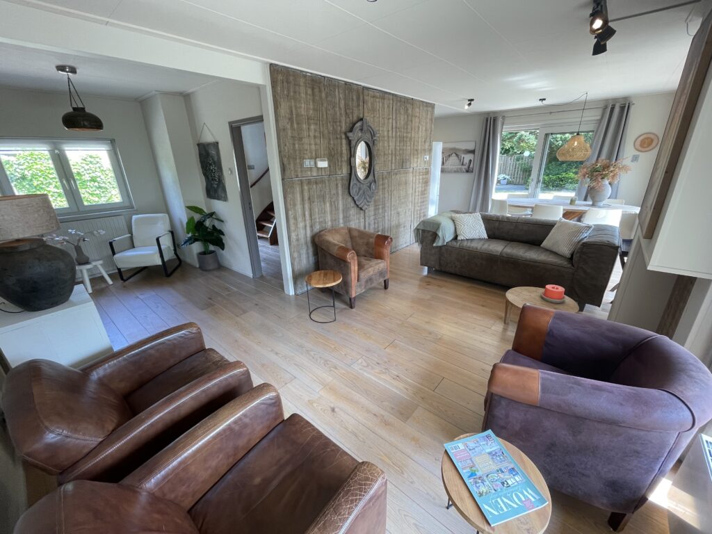 Vakantiehuis De Zeerob Lauwersoog Zithoek